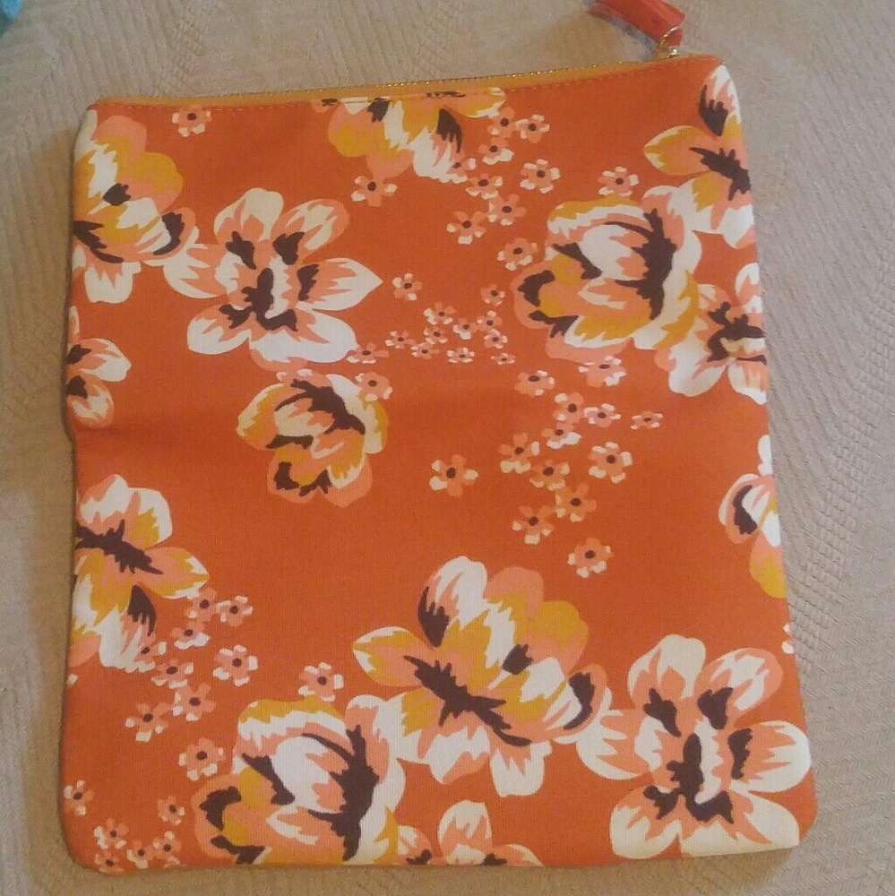 NWOT Rachel Pally reversible clutch
